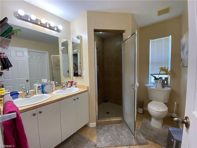 4317 SW Santa Barbara PL, Cape Coral, FL 33914