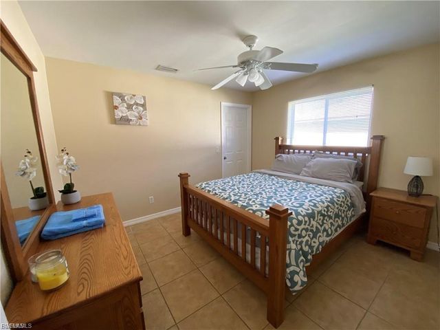 4317 SW Santa Barbara PL, Cape Coral, FL 33914