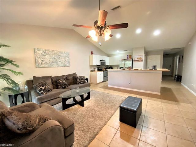 4317 SW Santa Barbara PL, Cape Coral, FL 33914