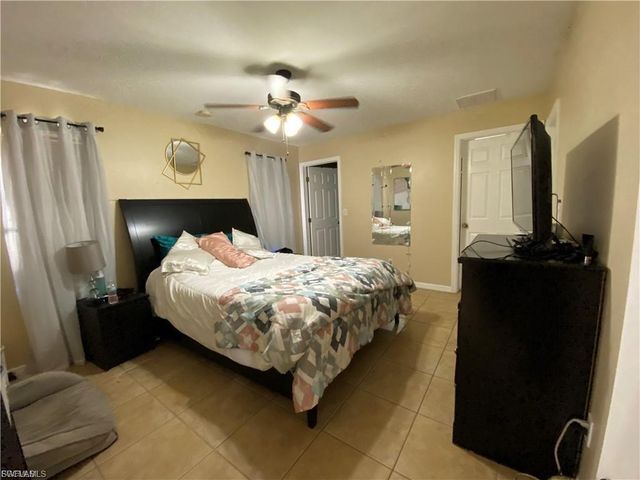 4317 SW Santa Barbara PL, Cape Coral, FL 33914