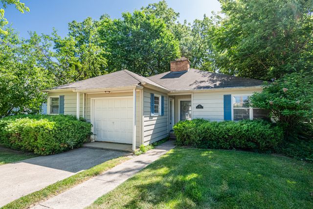 125 N Hager Avenue, Barrington, IL 60010