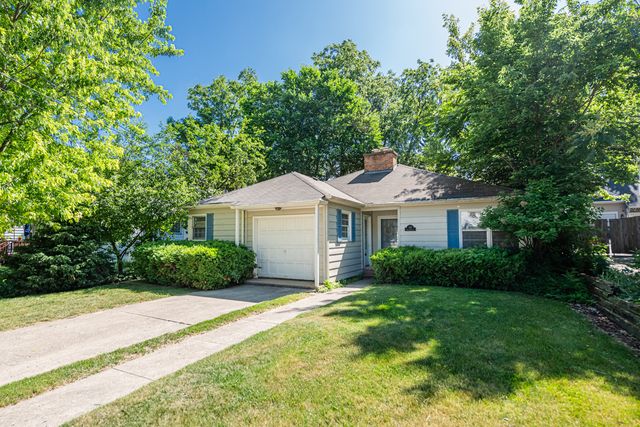 125 N Hager Avenue, Barrington, IL 60010