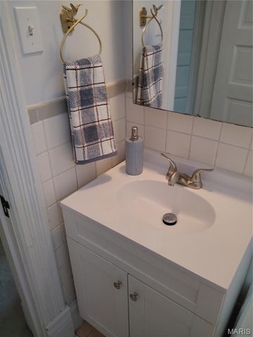 39 Marshall Place, Webster Groves, MO 63119