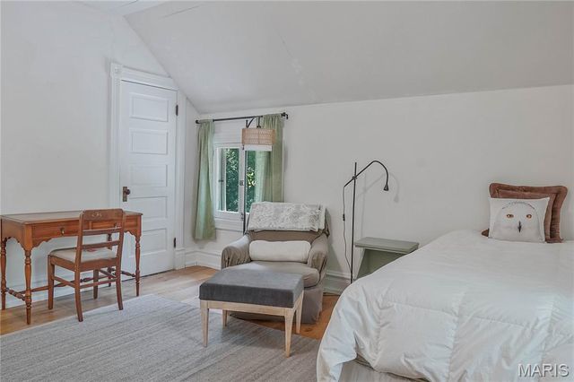 39 Marshall Place, Webster Groves, MO 63119
