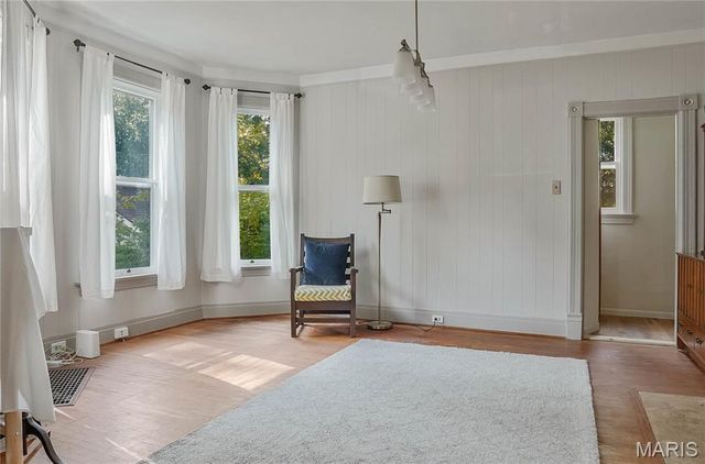 39 Marshall Place, Webster Groves, MO 63119