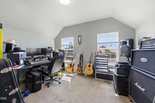 51379 Apache Tears, La Pine, OR 97739