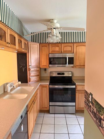 3704 Arelia Drive N, Delray Beach, FL 33445