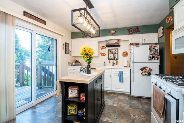 603 W COOLIDGE Court, West Peoria, IL 61604