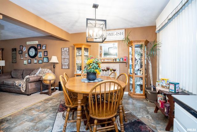 603 W COOLIDGE Court, West Peoria, IL 61604