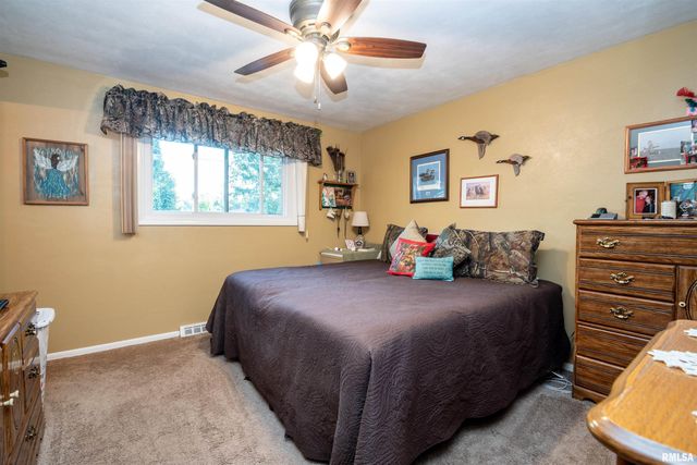 603 W COOLIDGE Court, West Peoria, IL 61604