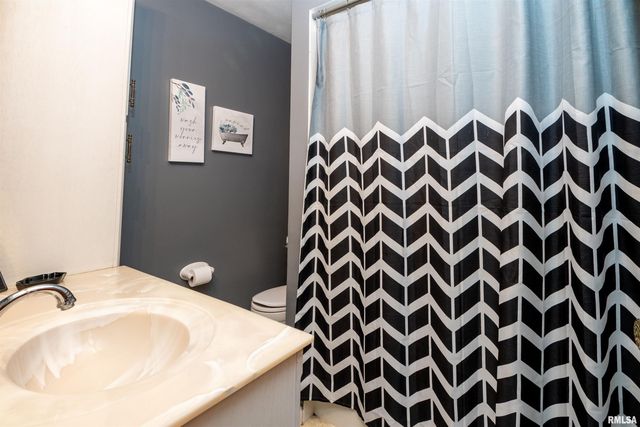 603 W COOLIDGE Court, West Peoria, IL 61604