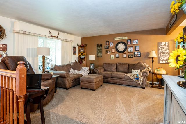 603 W COOLIDGE Court, West Peoria, IL 61604