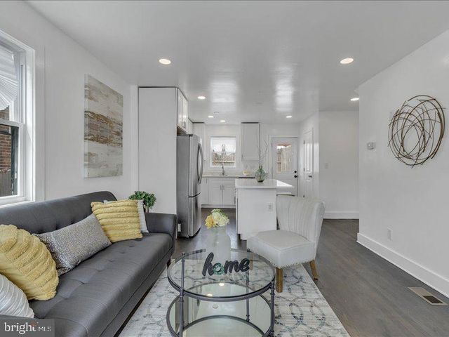 4346 SE G ST SE, Washington, DC 20019