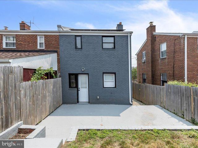 4346 SE G ST SE, Washington, DC 20019