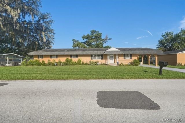 928 S Shad Terrace, Inverness, FL 34450