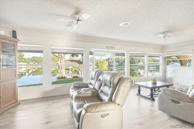 928 S Shad Terrace, Inverness, FL 34450