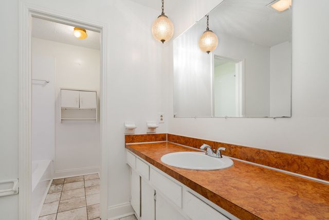 3880 Priest Lake Dr Apt 21, Nashville, TN 37217