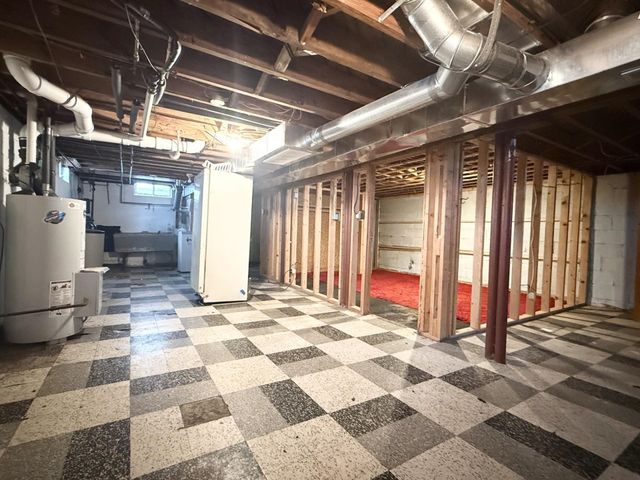 6691 N Long Lake Road, Traverse City, MI 49685