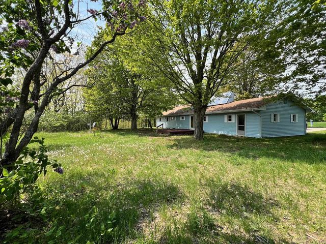 6691 N Long Lake Road, Traverse City, MI 49685