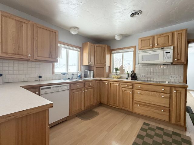 6691 N Long Lake Road, Traverse City, MI 49685