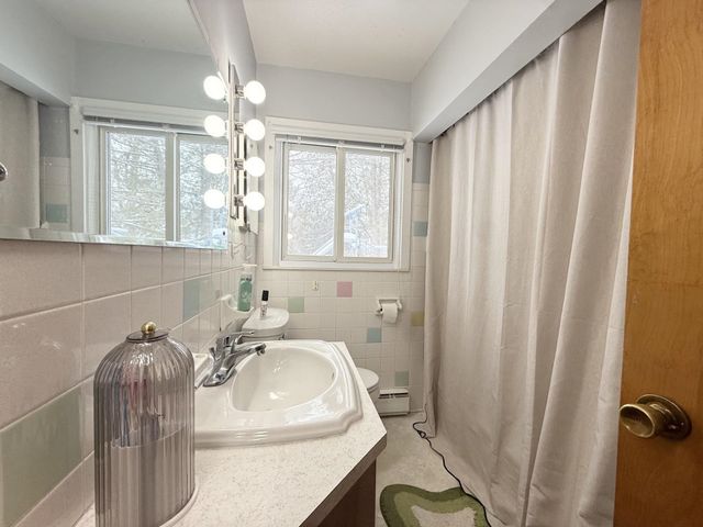 6691 N Long Lake Road, Traverse City, MI 49685