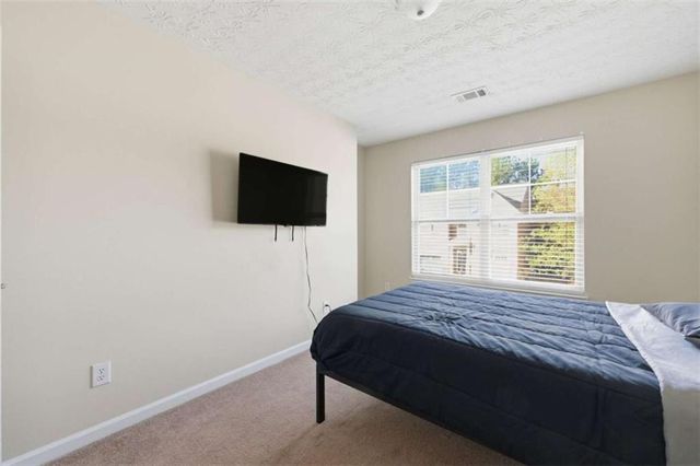 6022 Centennial Run, Atlanta, GA 30349