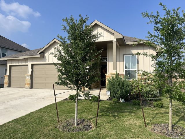 3739 Canby Oak, Seguin, TX 78155