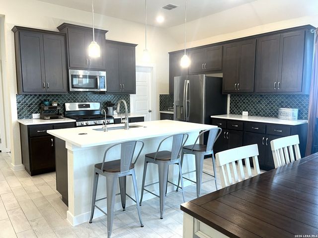 3739 Canby Oak, Seguin, TX 78155