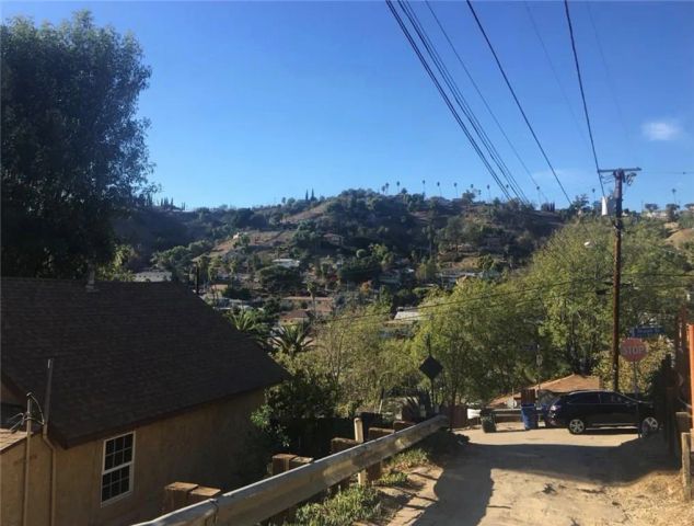 4392 O Neill, El Sereno, CA 90032