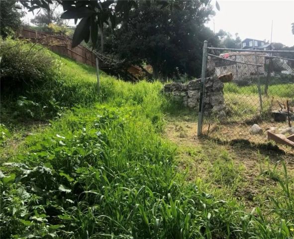 4392 O Neill, El Sereno, CA 90032