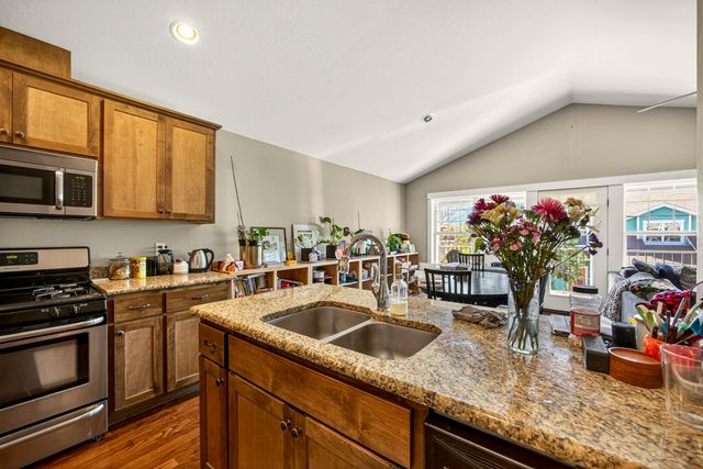 512 Fair Oaks Avenue, Ashland, OR 97520