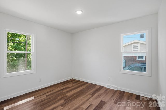 714 Bilmark Avenue, Charlotte, NC 28213