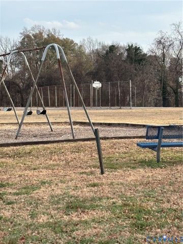 403 Spruance St, Hopewell, VA 23860