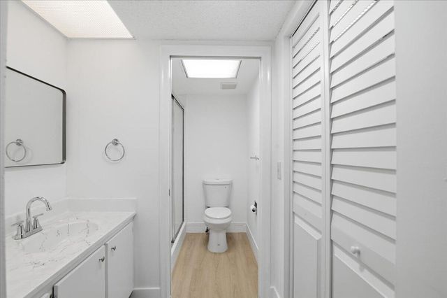 700 SW 128th Avenue 310c, Pembroke Pines, FL 33027