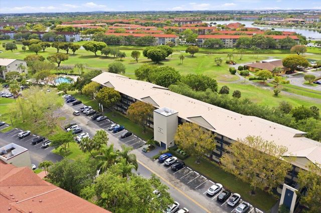 700 SW 128th Avenue 310c, Pembroke Pines, FL 33027