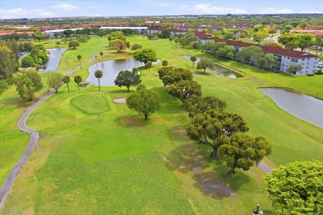 700 SW 128th Avenue 310c, Pembroke Pines, FL 33027