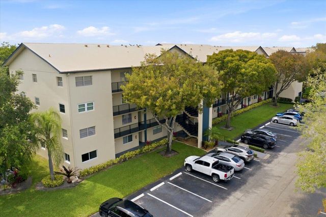 700 SW 128th Avenue 310c, Pembroke Pines, FL 33027