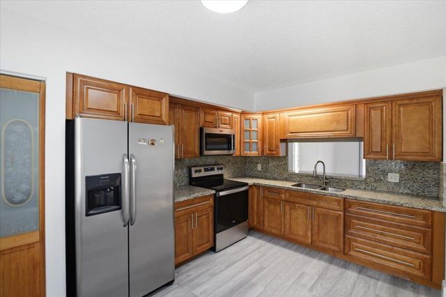 700 SW 128th Avenue 310c, Pembroke Pines, FL 33027