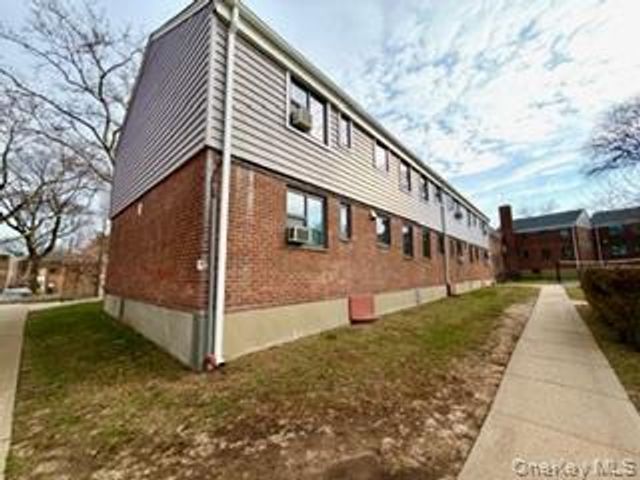 67-20 218 Street Lower, Bayside, NY 11364