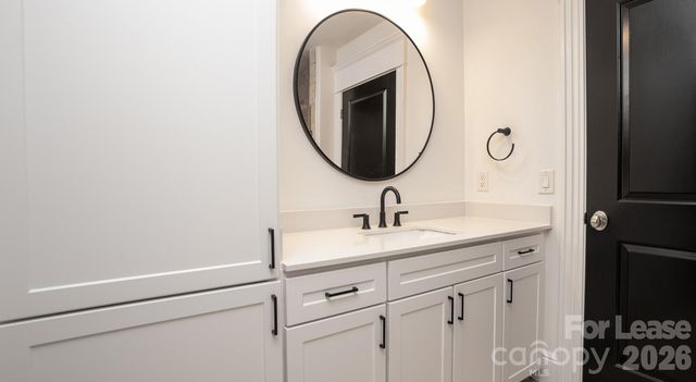 4300 Sharon Road A, Charlotte, NC 28211