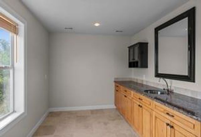 10200 Birdlip CIR, Austin, TX 78733