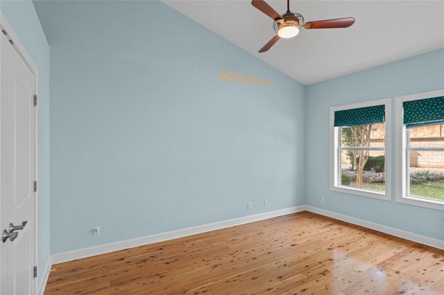 10200 Birdlip CIR, Austin, TX 78733