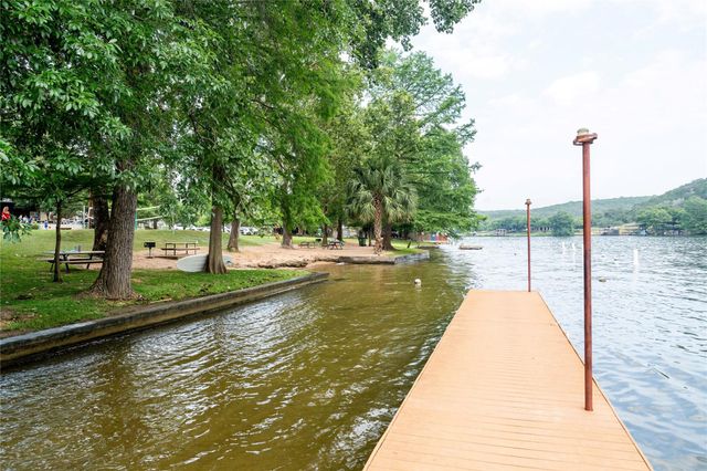 10200 Birdlip CIR, Austin, TX 78733