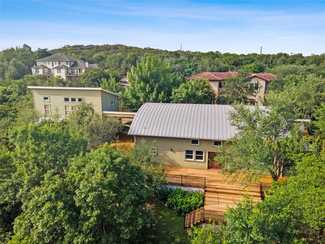 10200 Birdlip CIR, Austin, TX 78733