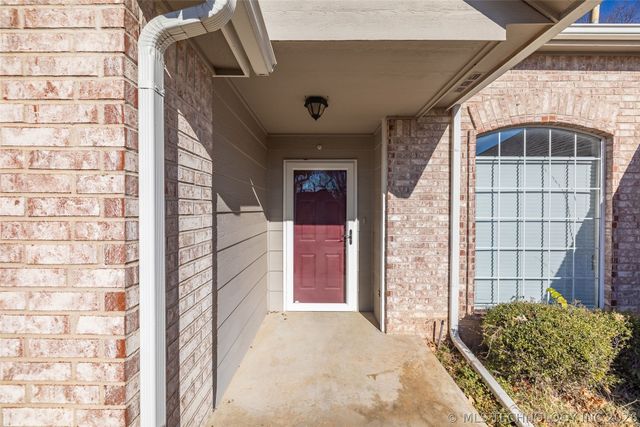 9213 E 90th Street, Tulsa, OK 74133