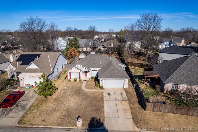 9213 E 90th Street, Tulsa, OK 74133