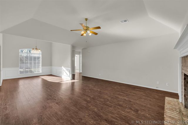 9213 E 90th Street, Tulsa, OK 74133
