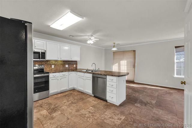 9213 E 90th Street, Tulsa, OK 74133