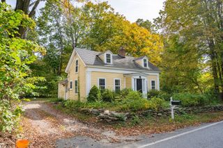 460 Reservoir St, Holden, MA 01520