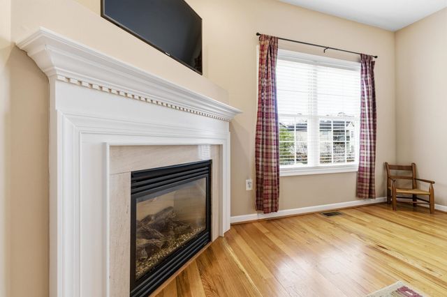 355 HOOVER RD, Woodstock, VA 22664